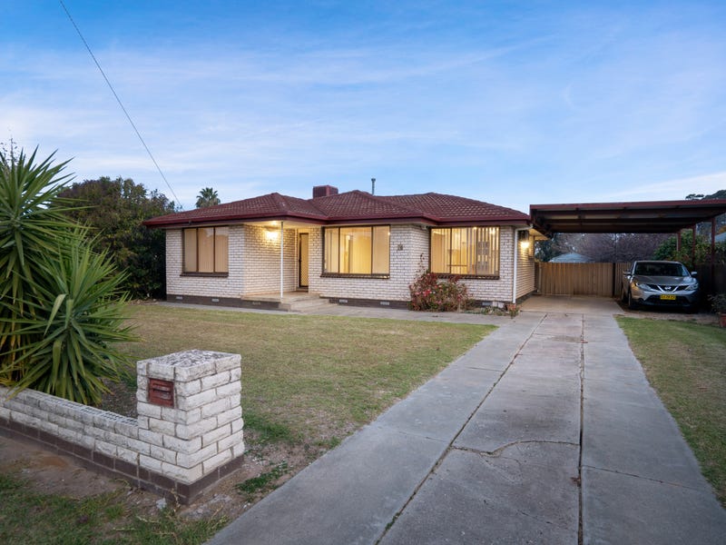 76 Pell Street, Howlong, NSW 2643 House for Sale
