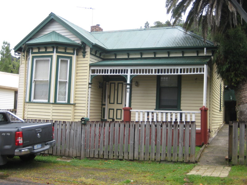 38 Esplanade, Queenstown, TAS 7467