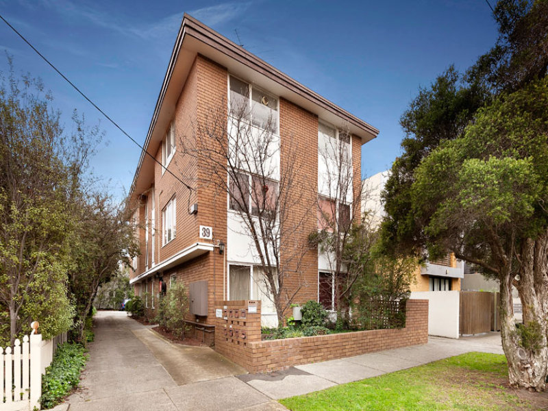 8/39 Spray Street, Elwood, Vic 3184 - Property Details