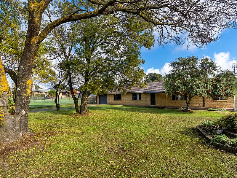 5 Osman Street, Blayney, NSW 2799