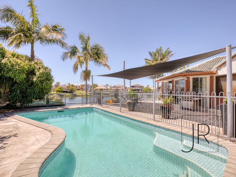 59 Montevideo Drive, Clear Island Waters, QLD 4226