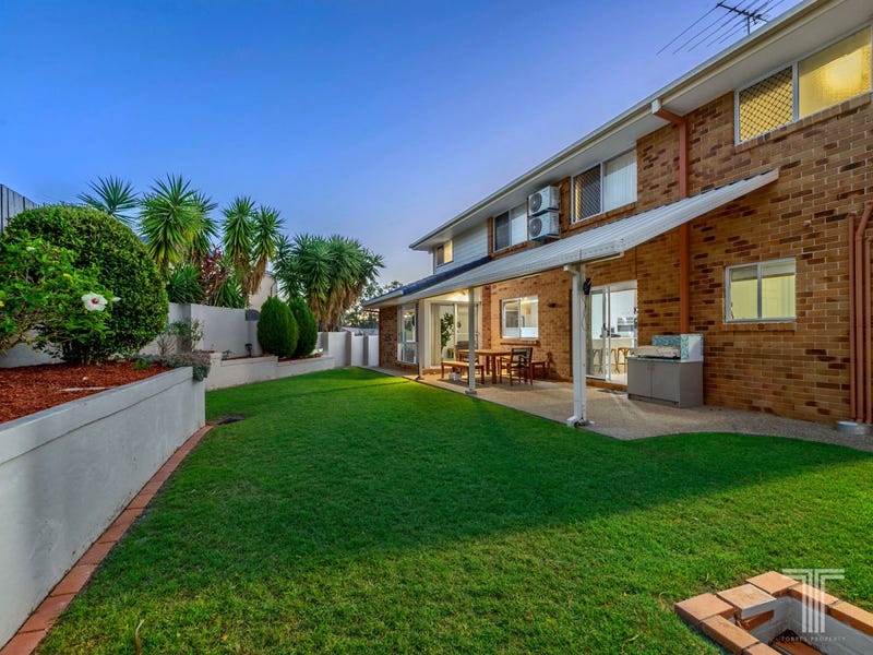 27 Windsor Place, Carindale, QLD 4152