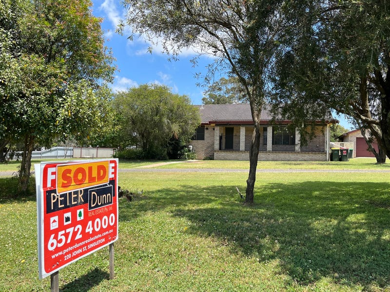 221 Bridgman Road, Singleton, NSW 2330 Property Details