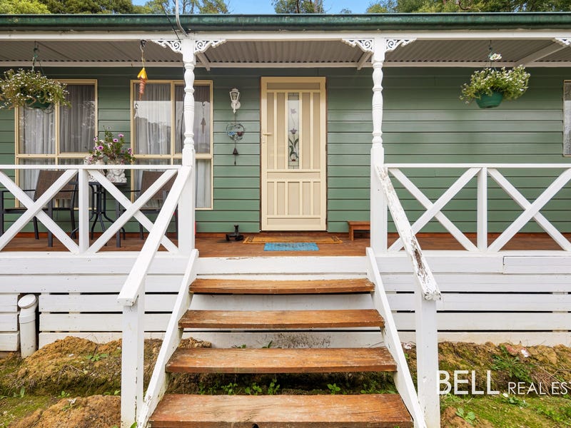 72A Woori Yallock Road, Cockatoo, Vic 3781 House for Sale