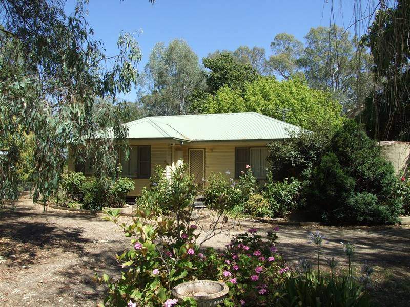 Property 106280904, Milawa, Vic 3678 Property Details