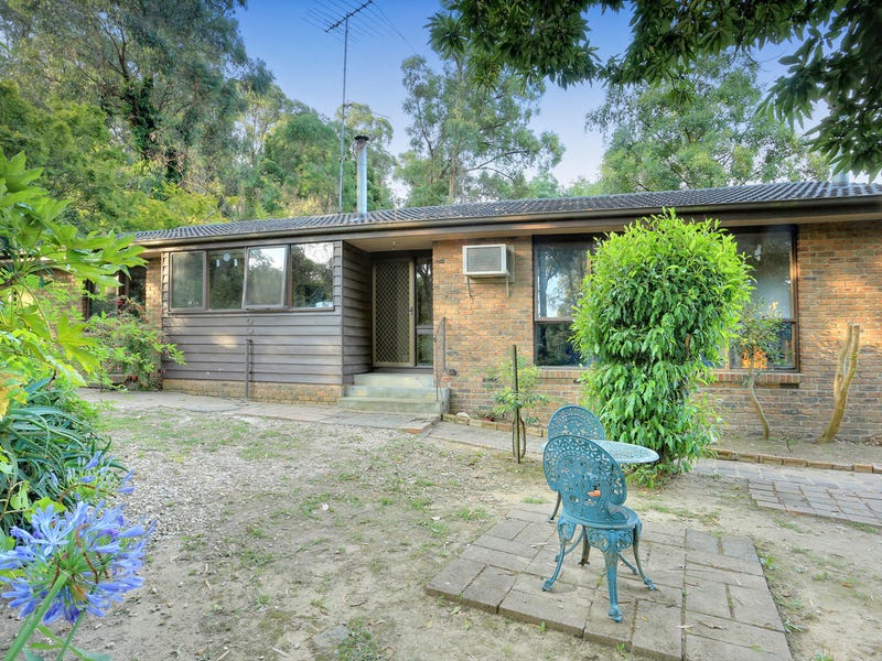 3 Baker Street, Cockatoo, Vic 3781 - Property Details