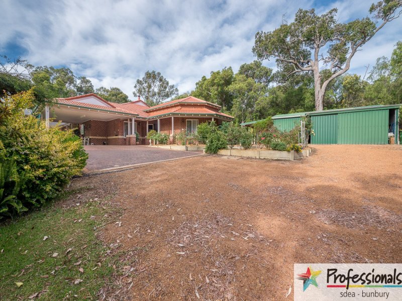 3 Hudson Place, Leschenault, WA 6233 Property Details