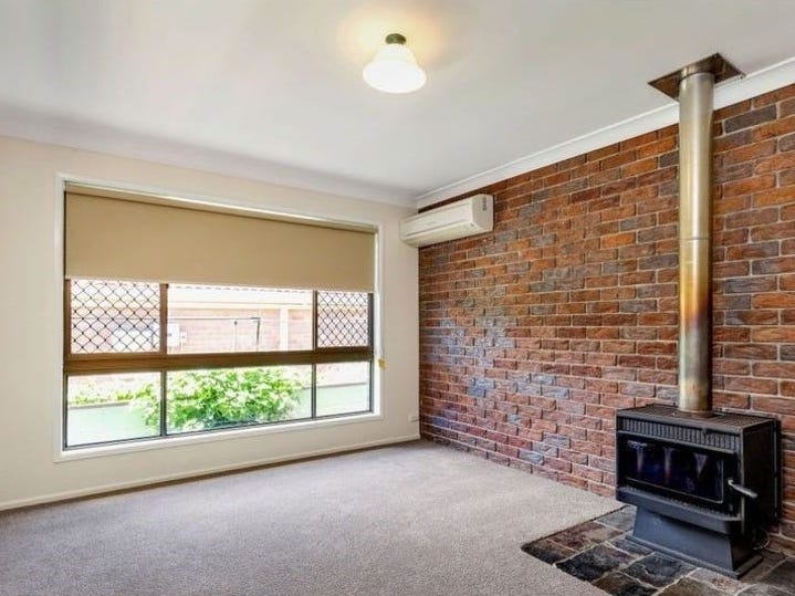 34 Tetragona Drive, Arana Hills, Qld 4054 House for Rent realestate