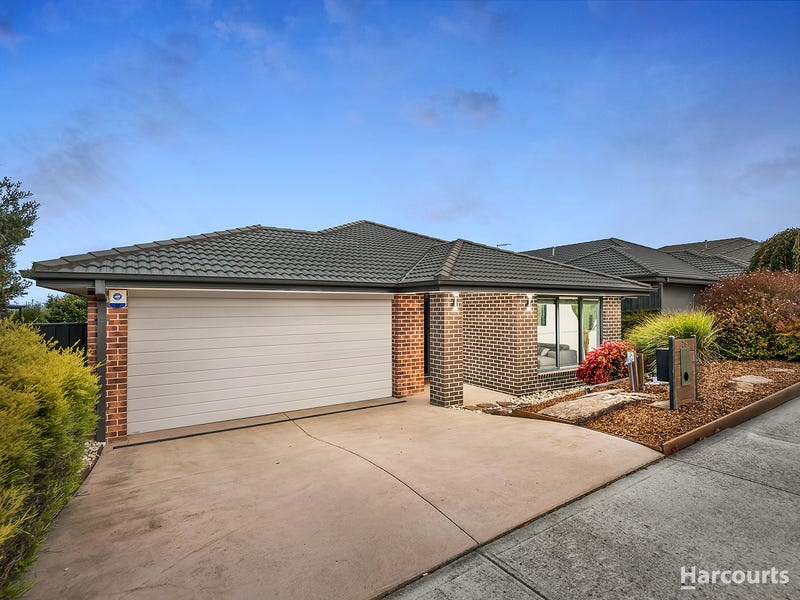 75 Harrison Way, Pakenham, Vic 3810 Property Details