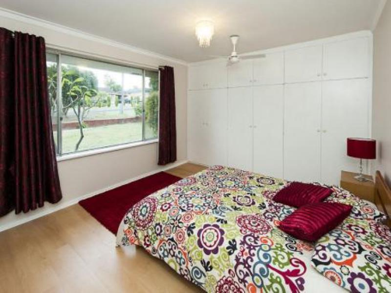 9 Peter Road, High WA 6057