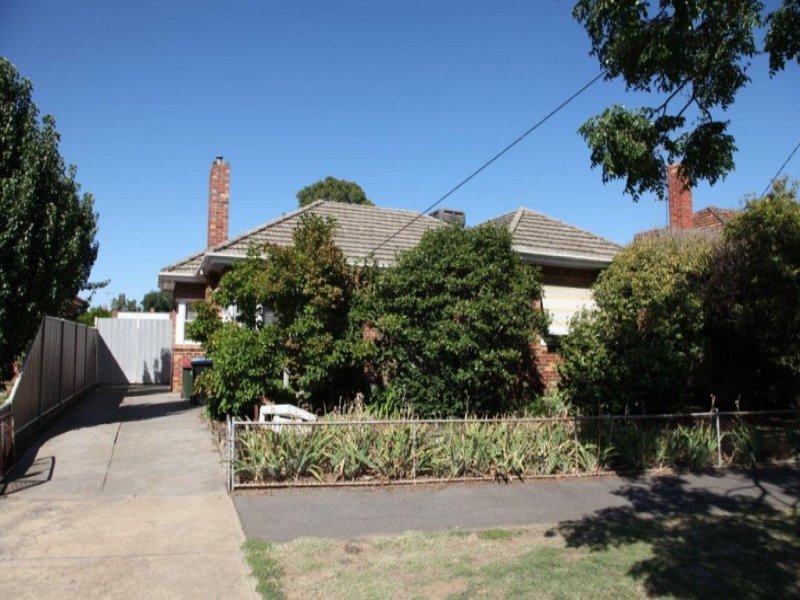 1 Caledonia Street, Bendigo, Vic 3550 Property Details