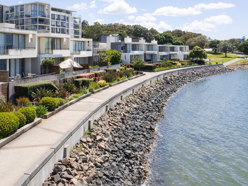 8 Regatta Way, Cabarita, NSW 2137 Property Details