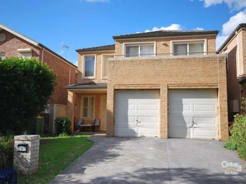 9 Robinia Avenue, Fairfield East, NSW 2165