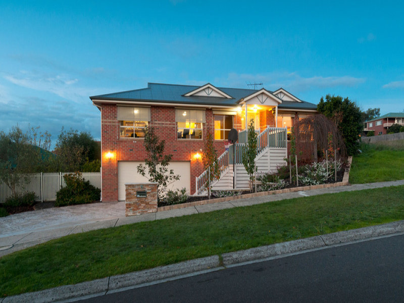 4 Pinnacle Rise, Lilydale, VIC 3140