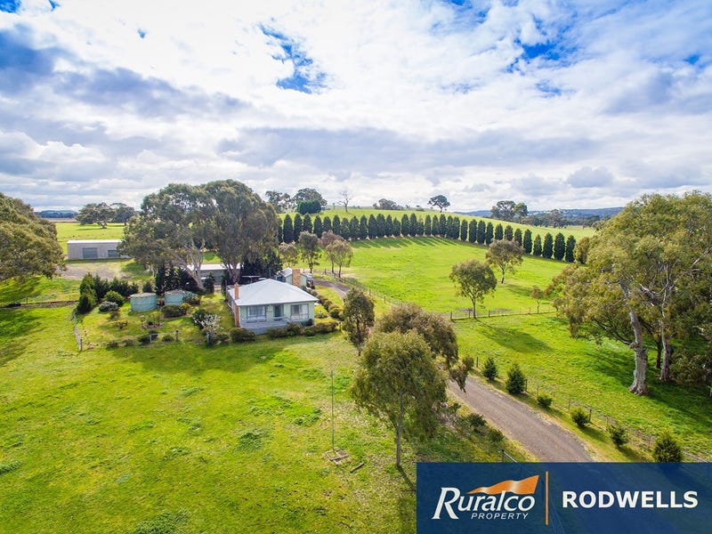 1425 Donnybrook Road, Woodstock, Vic 3751 Property Details