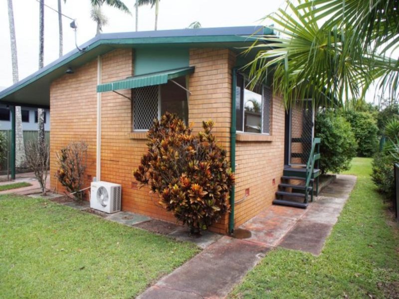 21 Tarni Street, Coombabah, QLD 4216