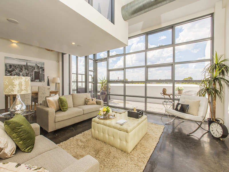 30/8 Trenerry Crescent, Abbotsford, Vic 3067 Property Details