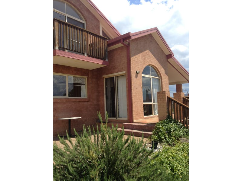 35 Rainbow Drive, East Jindabyne, NSW 2627