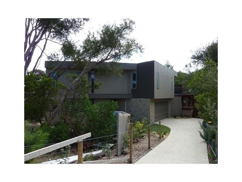 82 Surf Parade, Inverloch, Vic 3996 Property Details