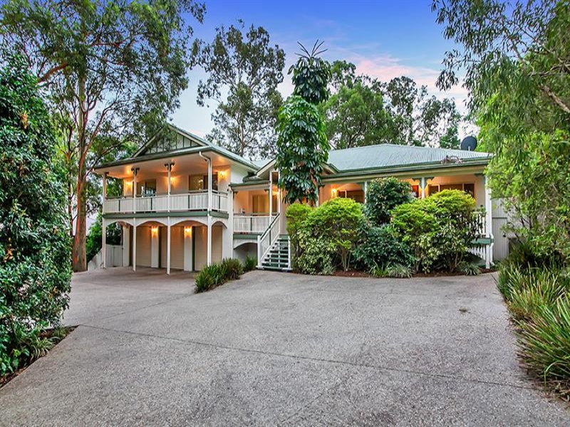 216 Chapel Hill Road, Chapel Hill, QLD 4069