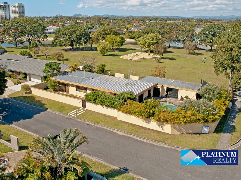1 Seaforth Avenue, Broadbeach Waters, QLD 4218