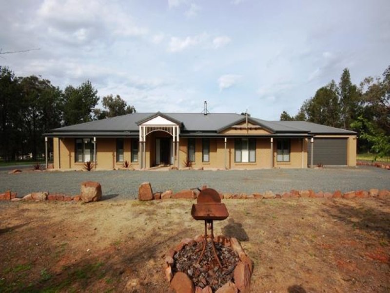 5 Hill Street, The Rock, NSW 2655