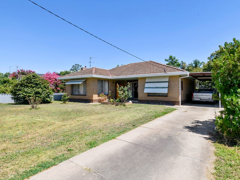 8 Walker Street, Benalla, Vic 3672 Property Details