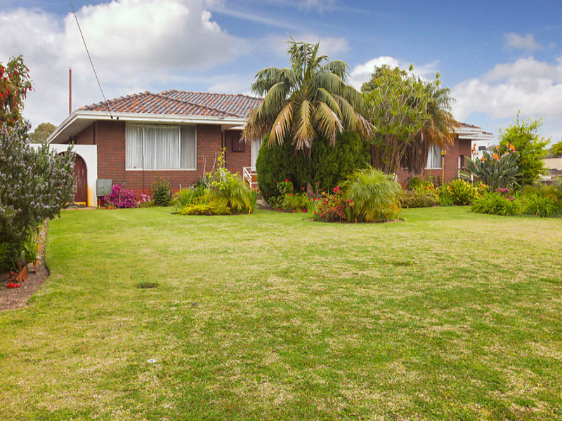 6 Trevithick Close, Stirling, WA 6021 Property Details