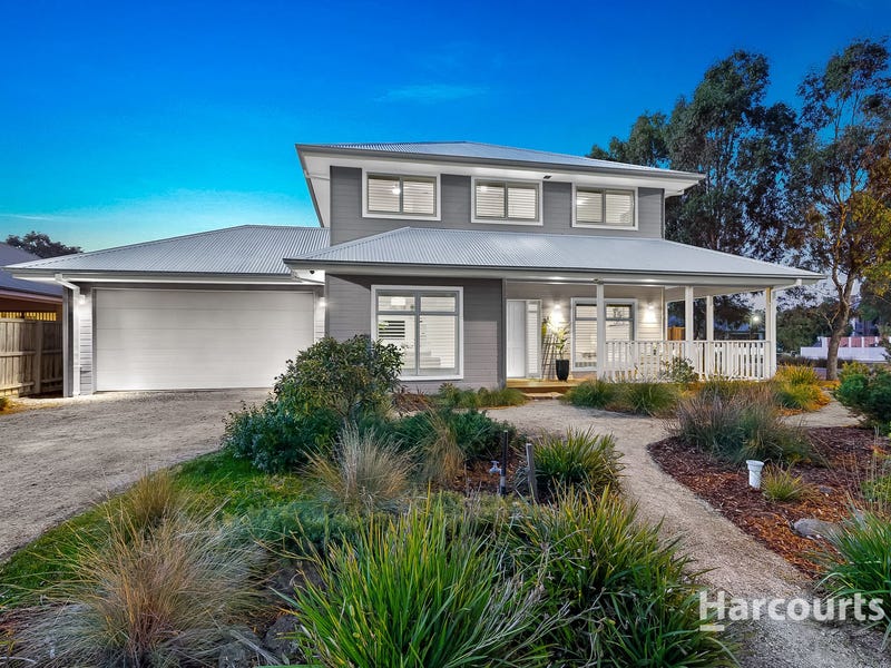 2 Castlemaine Drive, Eynesbury, Vic 3338 Property Details