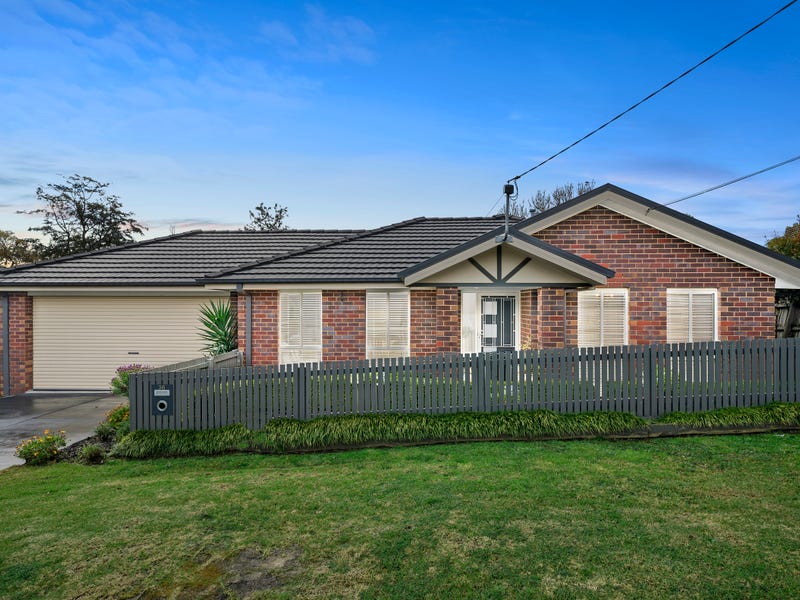36 Elms Road, Mooroolbark, Vic 3138 Property Details