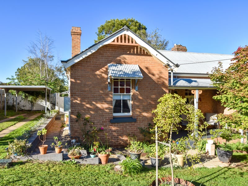 10 Blake Street, Millthorpe, NSW 2798