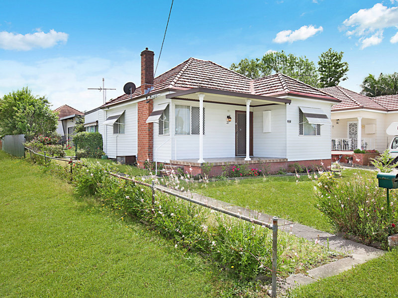 27 Sydney Street, Gateshead, NSW 2290
