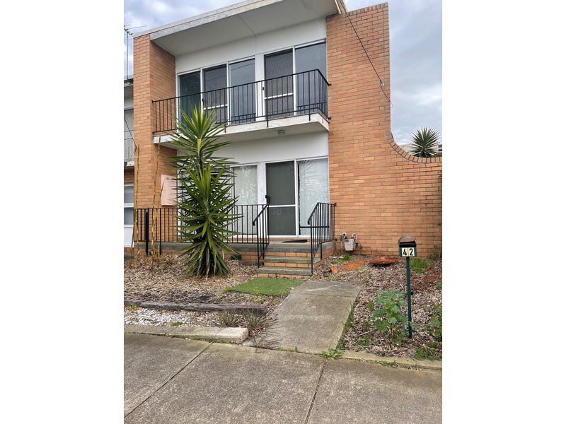 42 Western Beach Road, Geelong, VIC 3220 42 Western Beach Road, Geelong, VIC 3220