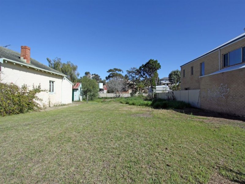 64 Mary Street, Halls Head, WA 6210