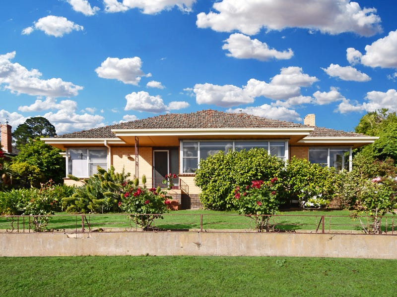 15 Fisher Street, Stawell, VIC 3380