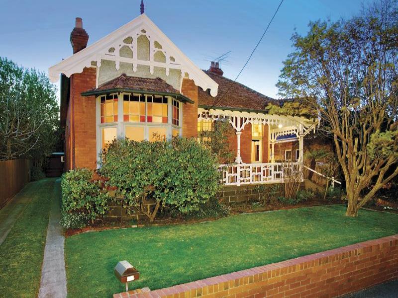 17 Ridgeway Avenue, Kew, VIC 3101