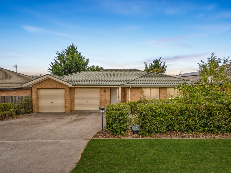 111 Morton Street, Queanbeyan, NSW 2620 House for Sale