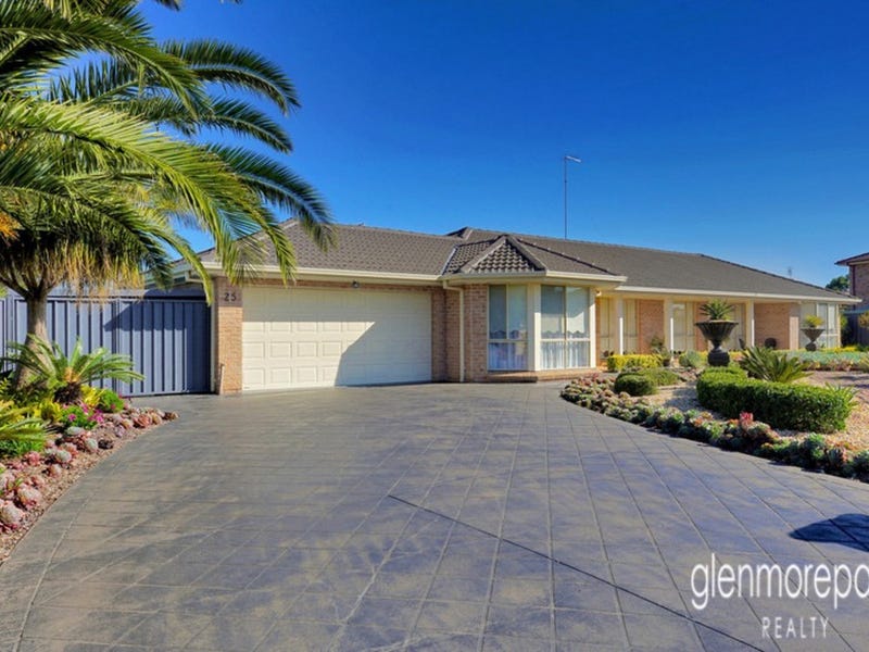 25 Glengarry Drive, Glenmore Park, NSW 2745