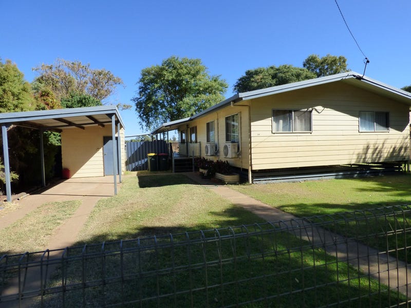 56 Murchison Street, St QLD 4487