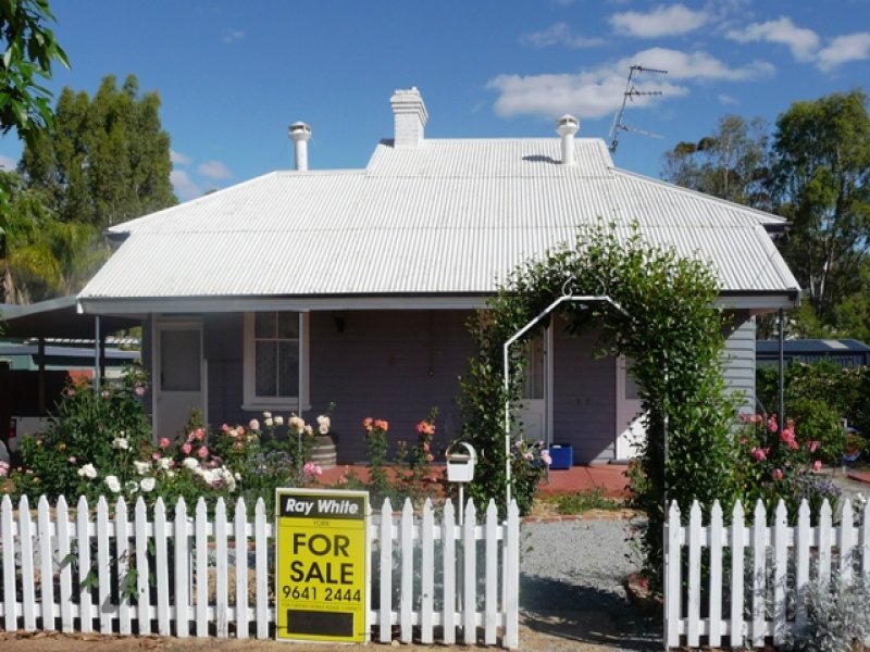 8 Parker Street, Quairading, WA 6383 Property Details