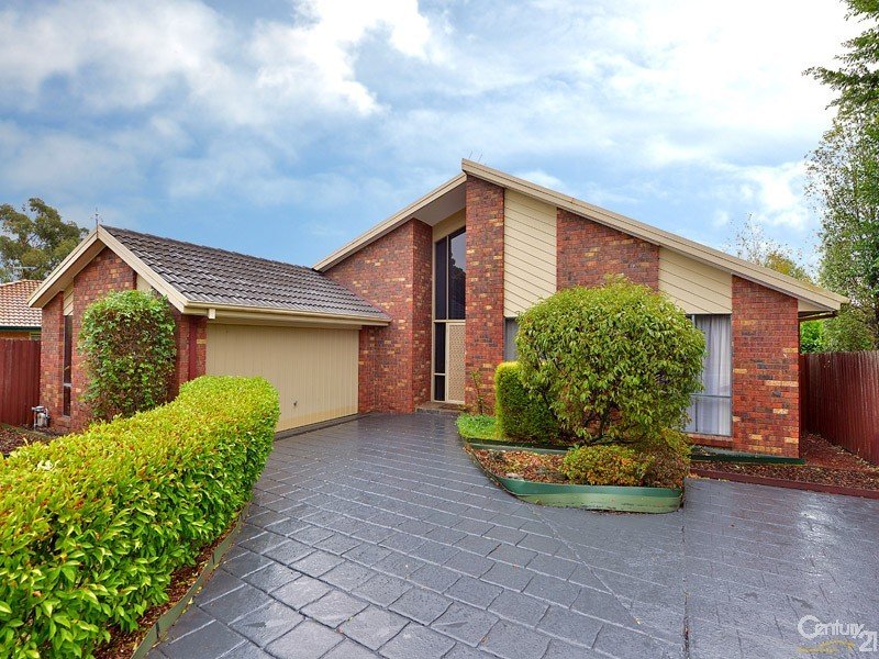 63 Avebury Drive, Berwick, Vic 3806 Property Details