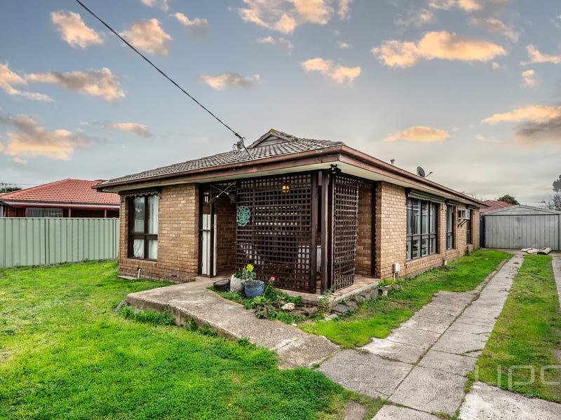107 Carrick Drive, Gladstone Park, VIC 3043
