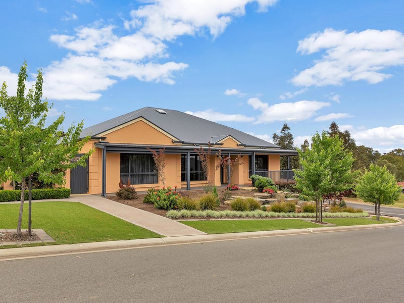 8 Lloyd Cres, Littlehampton, SA 5250