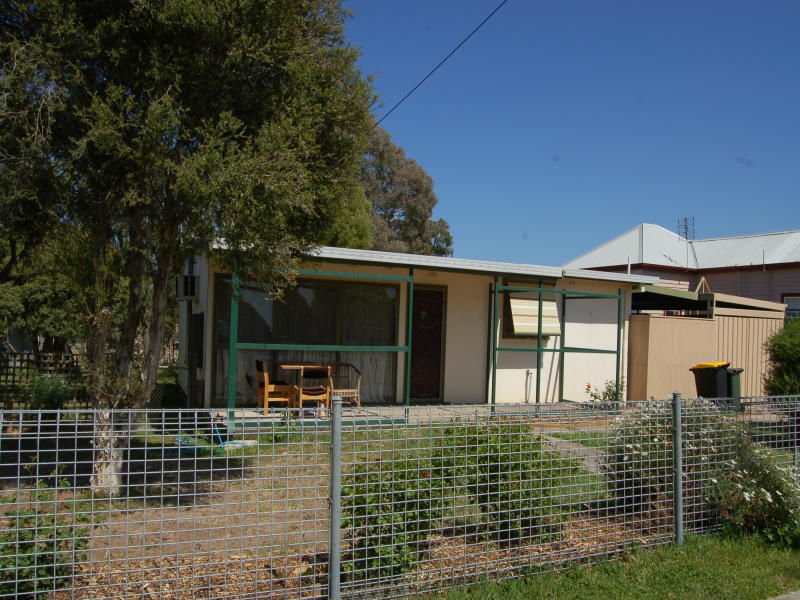 27 Clifton Avenue, Stawell, Vic 3380 Property Details