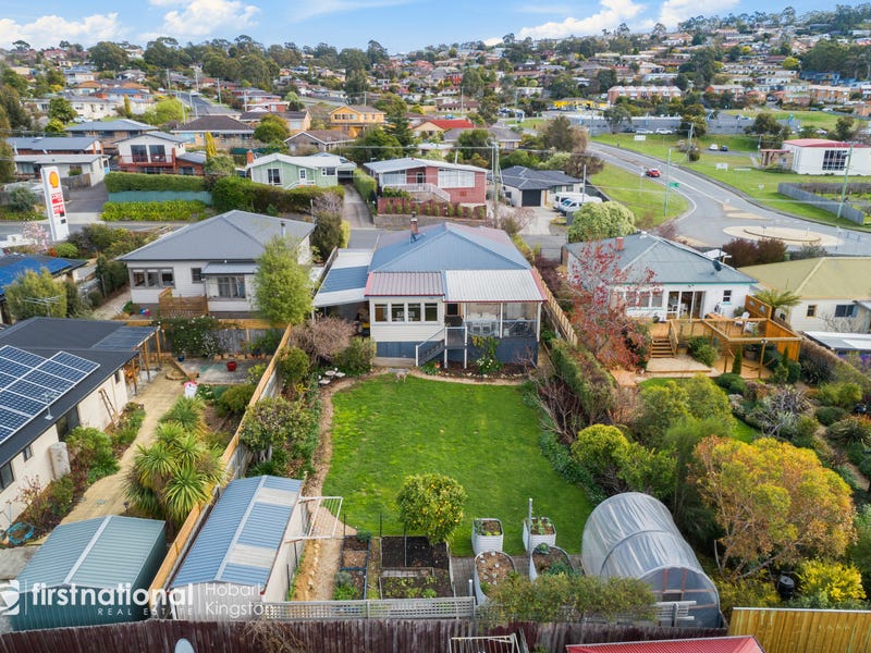 170 Roslyn Avenue, Blackmans Bay, TAS 7052