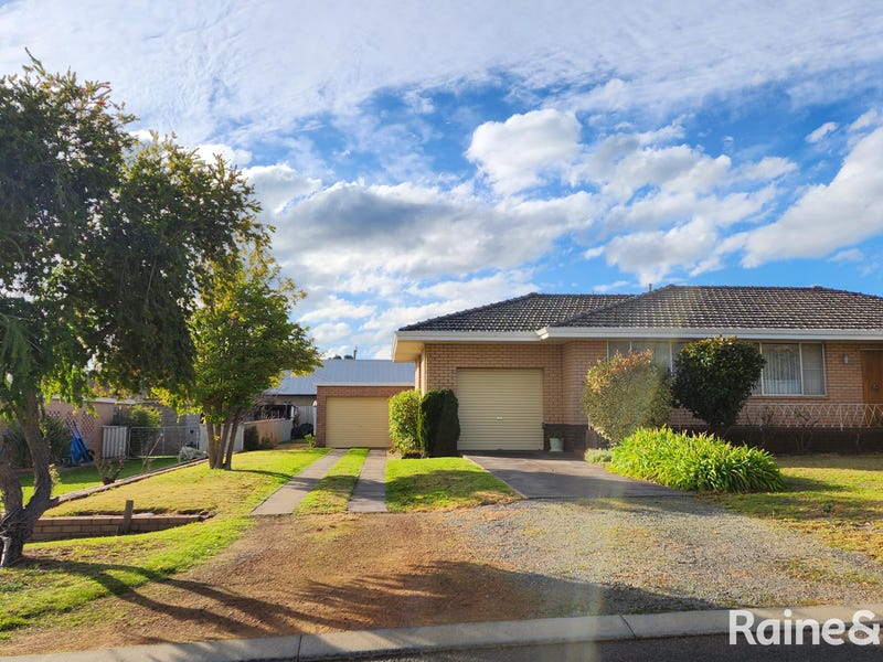 13 Street, Kojonup, WA 6395 Property Details