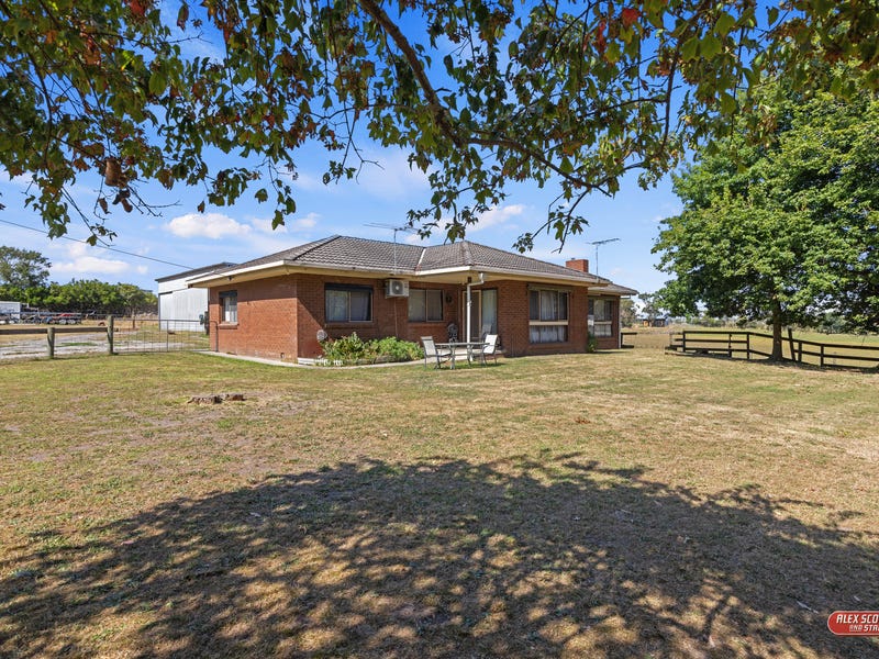 2 Clark Road, Loch, Vic 3945 - Property Details