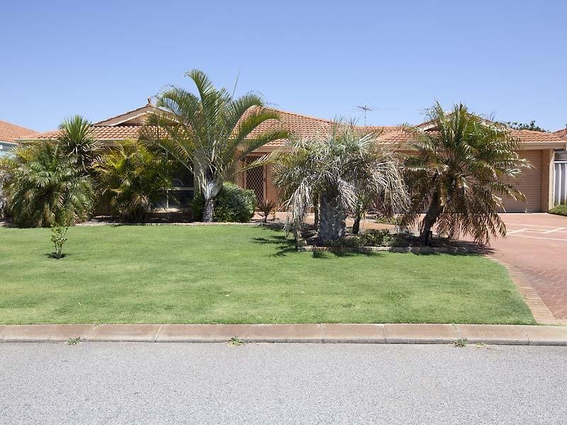 13 Edelweiss Way, Beckenham, WA 6107 Property Details