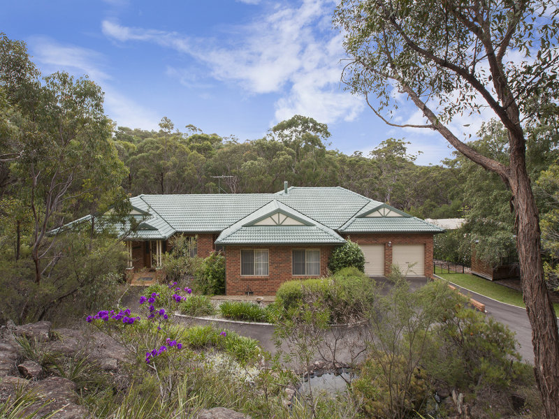 8 Francis Road, Faulconbridge, NSW 2776 Property Details