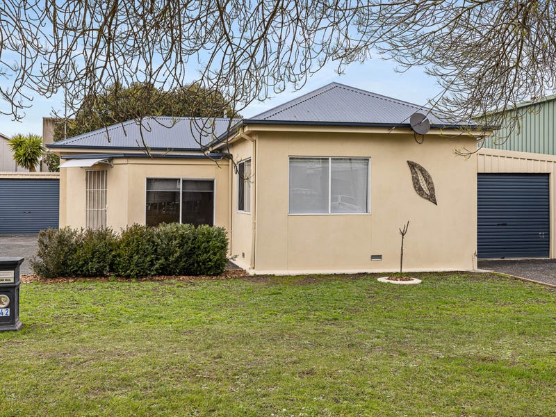 Houses for Sale in Delacombe VIC - Image